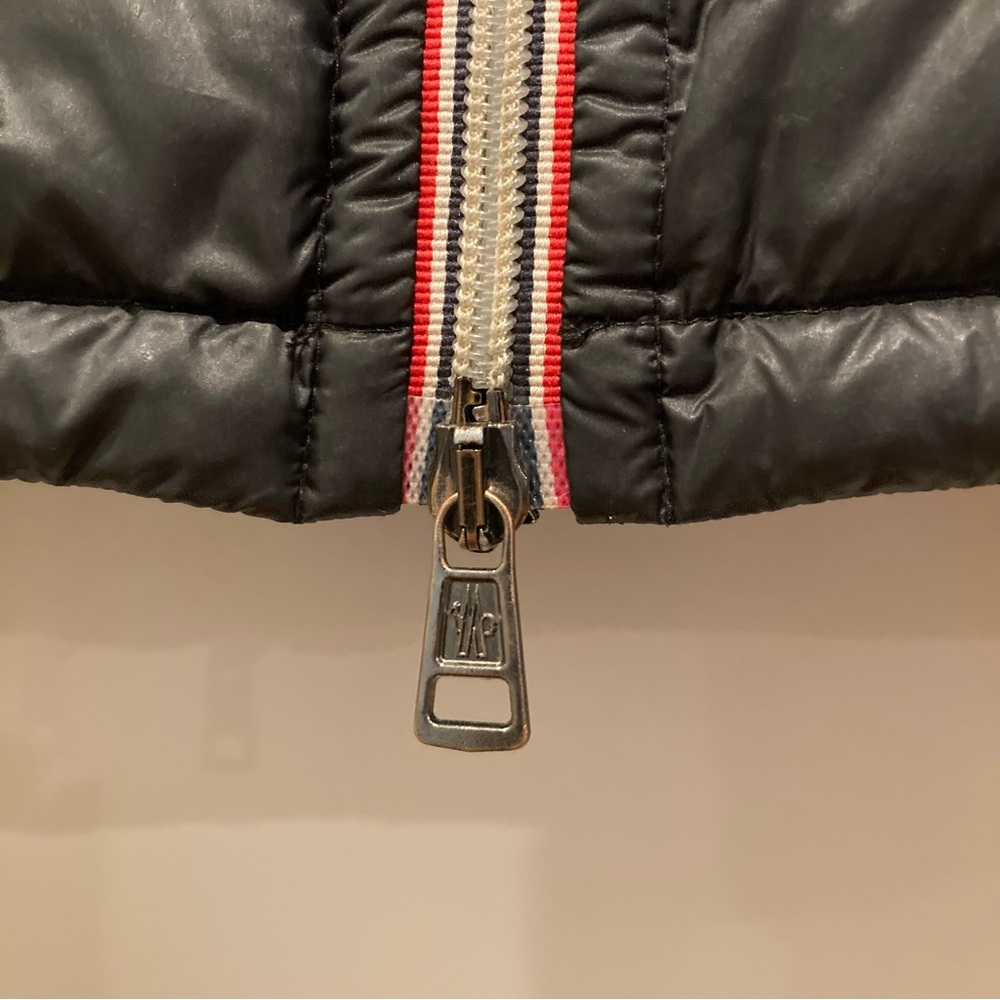 Moncler Douret Short Down Jacket Black Goose Down Puffer Authentic Hooded - Picture 6 of 15